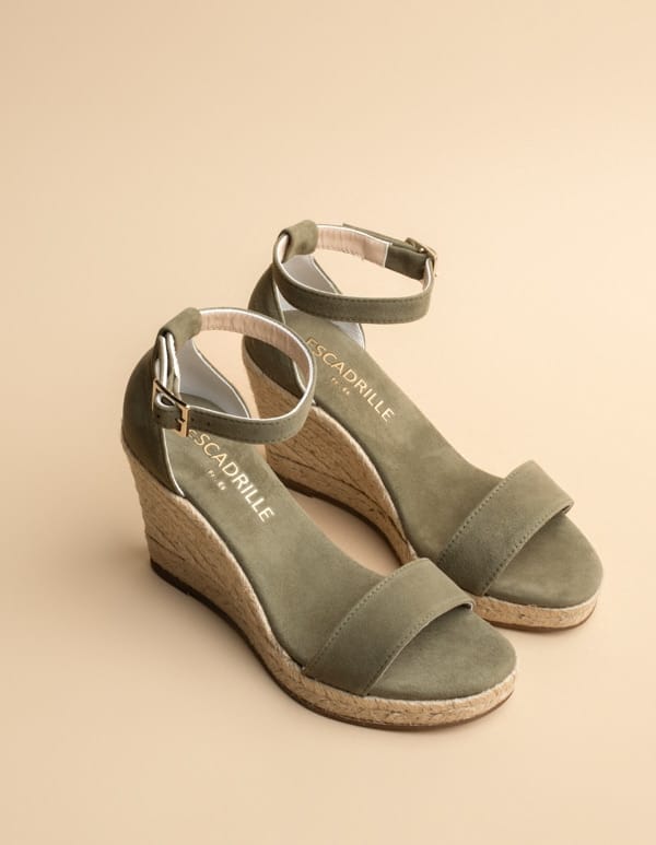 Lovercina Kaki 02